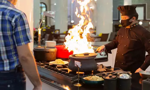 هتل بین الملی قصر مشهد